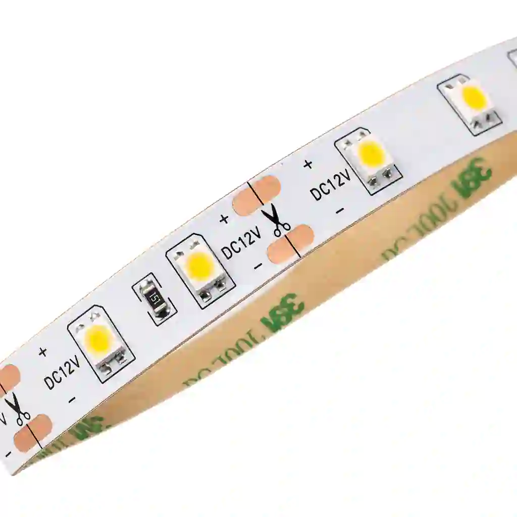 Detail LED pásku 12V IP20 se samolepicí páskou 3M